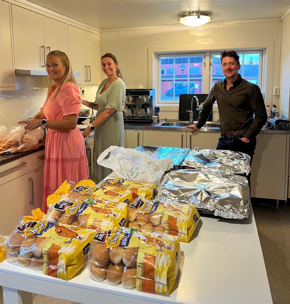 Matservering - en kveld for menn. - Klikk for stort bilde